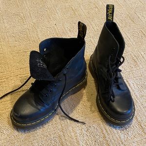 Dr Marten Airwair black combat boots